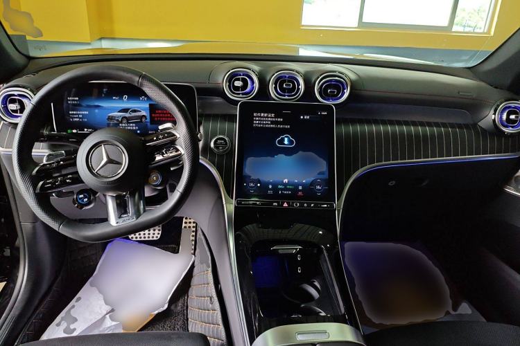 Used Mercedes-Benz GLC Coupe AMG 2024 AMG GLC 43 4MATIC Coupe SUV Center Console