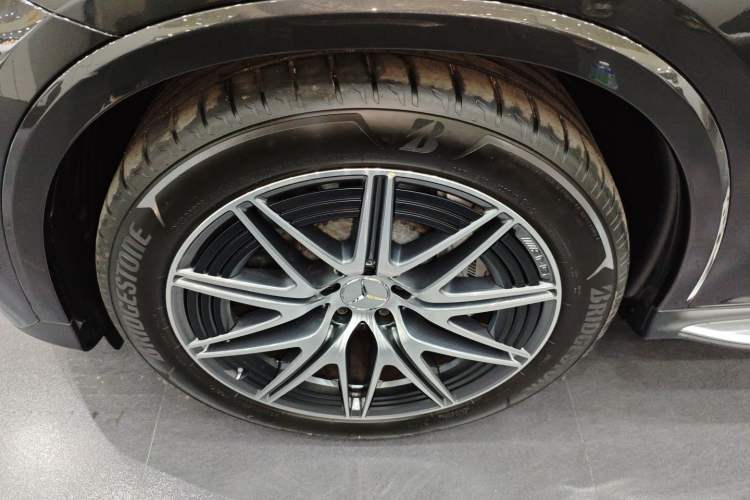 Used Mercedes-Benz GLC Coupe AMG 2024 AMG GLC 43 4MATIC Coupe SUV Left Front Wheel Hub