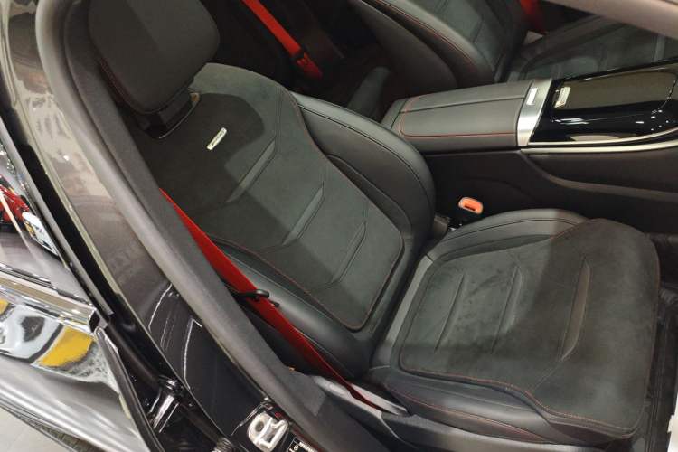 Used Mercedes-Benz GLC Coupe AMG 2024 AMG GLC 43 4MATIC Coupe SUV Right Front Seat