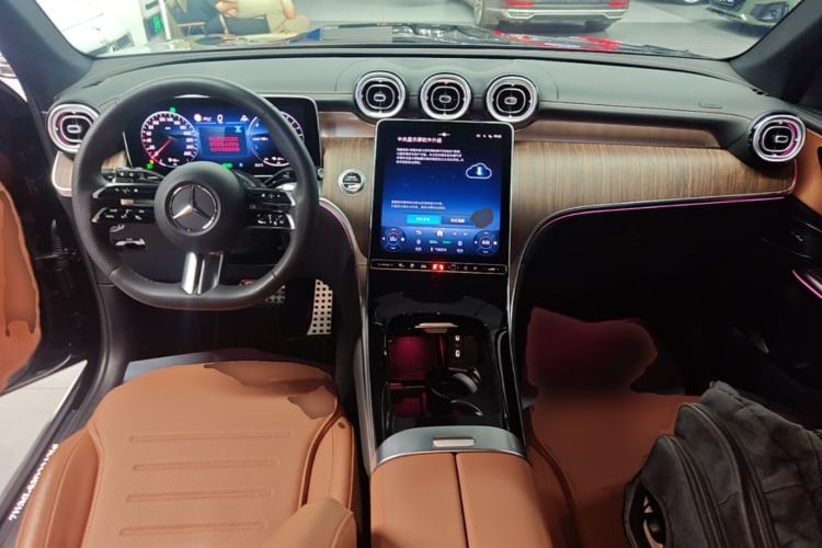 Used Mercedes-Benz GLC New Energy 2025 350 e L 4MATIC Collector's Edition Center Console