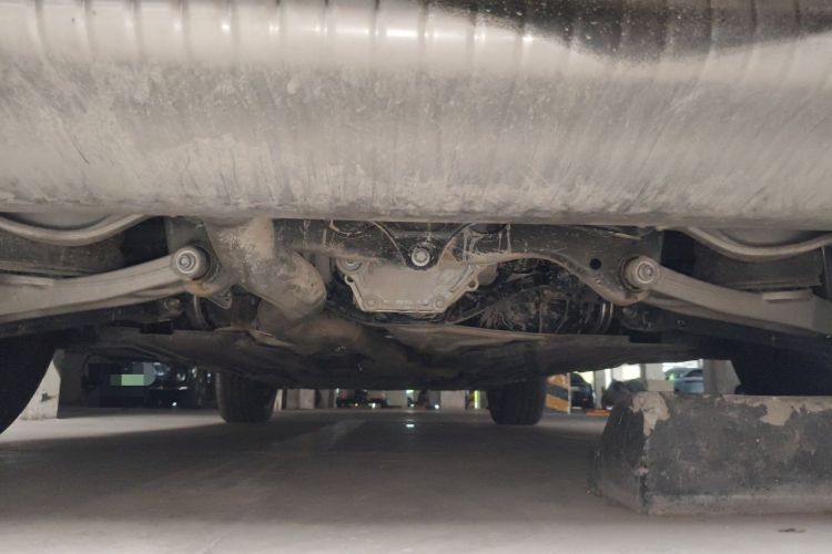 Used Mercedes-Benz GLC New Energy 2025 350 e L 4MATIC Collector's Edition Chassis Rear
