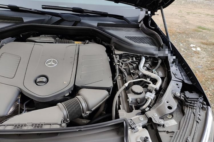 Used Mercedes-Benz GLC New Energy 2025 350 e L 4MATIC Collector's Edition Engine Bay Left