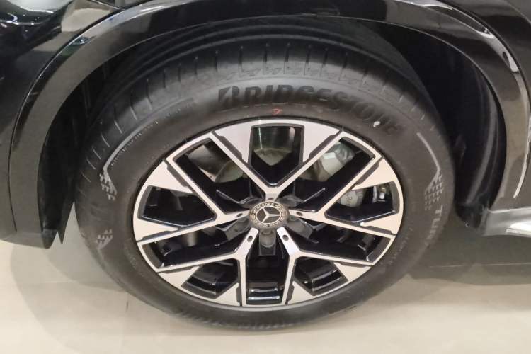 Used Mercedes-Benz GLC New Energy 2025 350 e L 4MATIC Collector's Edition Exterior 4