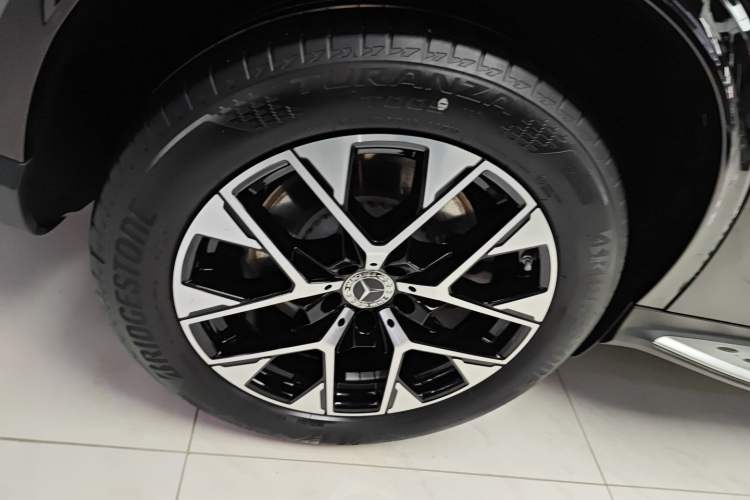 Used Mercedes-Benz GLC New Energy 2025 350 e L 4MATIC Collector's Edition Exterior 5
