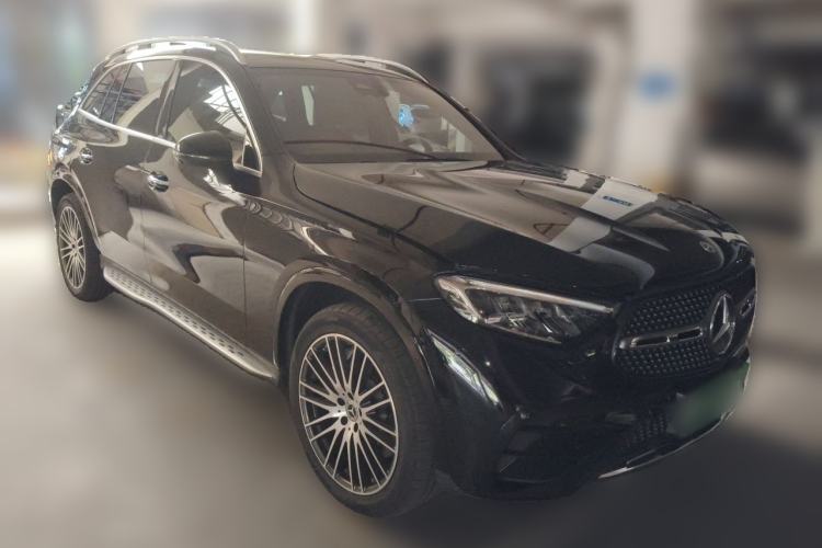 Used Mercedes-Benz GLC New Energy 2025 350 e L 4MATIC Collector's Edition Front Right 45 Deg