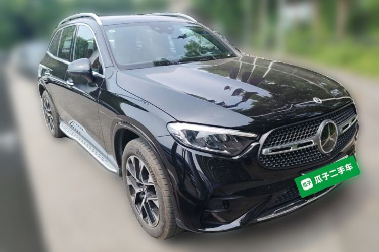 Used Mercedes-Benz GLC New Energy 2025 350 e L 4MATIC Collector's Edition Front Right 45 Deg