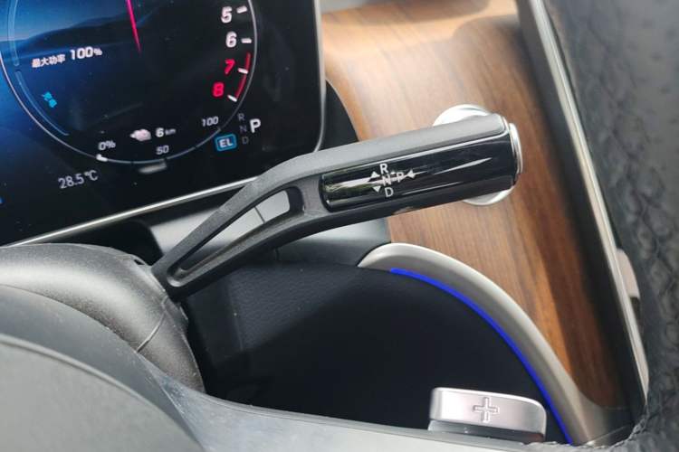 Used Mercedes-Benz GLC New Energy 2025 350 e L 4MATIC Collector's Edition Gear Lever