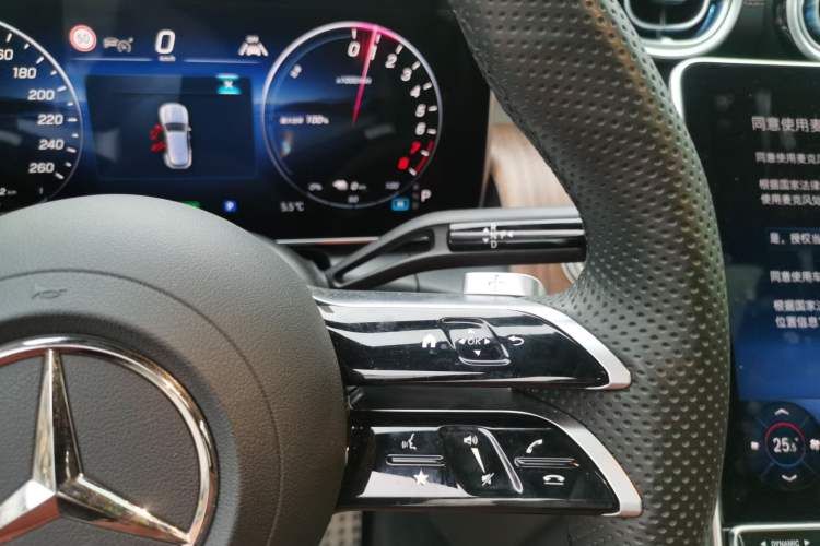 Used Mercedes-Benz GLC New Energy 2025 350 e L 4MATIC Collector's Edition Gear Lever