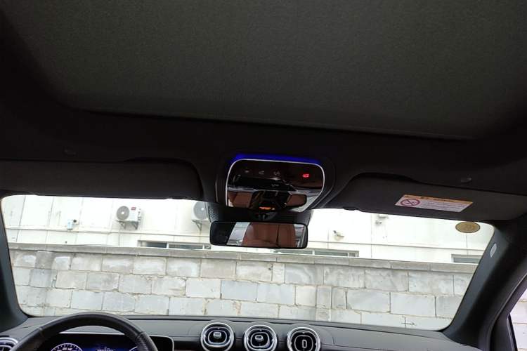Used Mercedes-Benz GLC New Energy 2025 350 e L 4MATIC Collector's Edition Headliner
