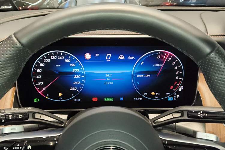 Used Mercedes-Benz GLC New Energy 2025 350 e L 4MATIC Collector's Edition Instrument Cluster