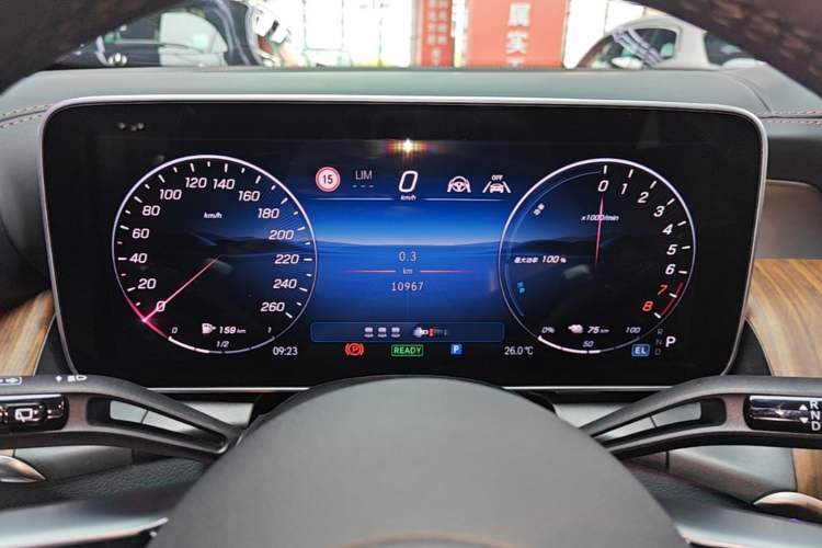 Used Mercedes-Benz GLC New Energy 2025 350 e L 4MATIC Collector's Edition Instrument Cluster