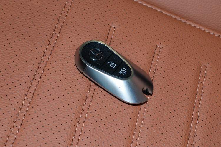 Used Mercedes-Benz GLC New Energy 2025 350 e L 4MATIC Collector's Edition Interior 1