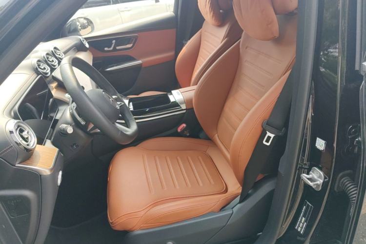 Used Mercedes-Benz GLC New Energy 2025 350 e L 4MATIC Collector's Edition Left Front Seat