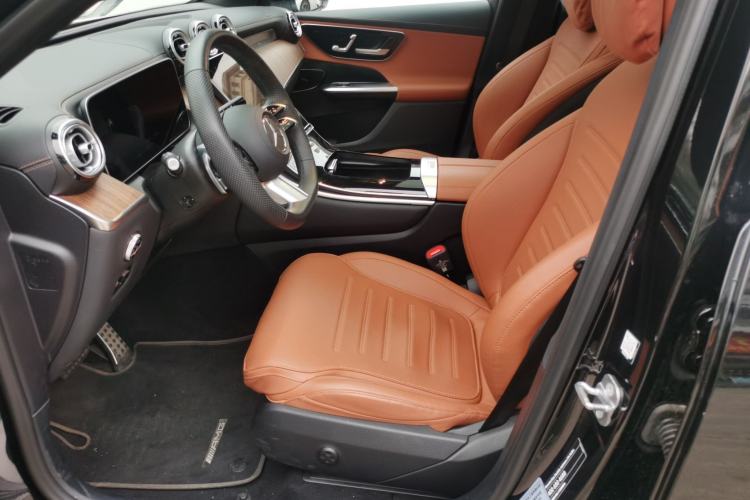 Used Mercedes-Benz GLC New Energy 2025 350 e L 4MATIC Collector's Edition Left Front Seat