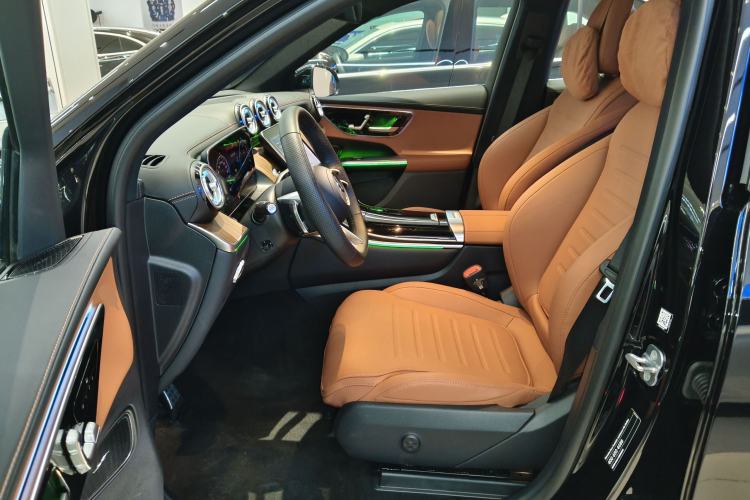 Used Mercedes-Benz GLC New Energy 2025 350 e L 4MATIC Collector's Edition Left Front Seat