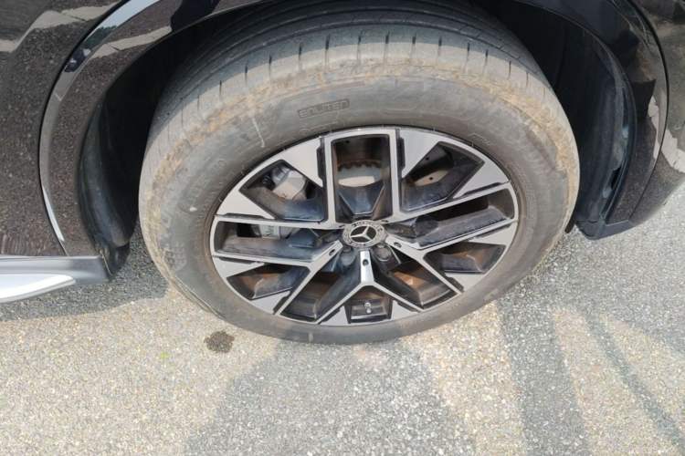 Used Mercedes-Benz GLC New Energy 2025 350 e L 4MATIC Collector's Edition Right Front Wheel Hub