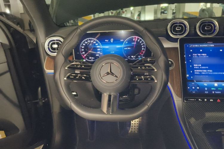 Used Mercedes-Benz GLC New Energy 2025 350 e L 4MATIC Collector's Edition Steering Wheel