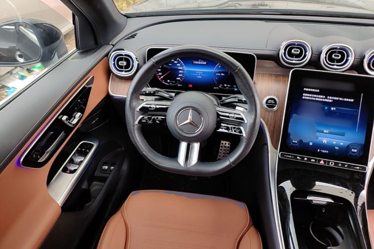 Used Mercedes-Benz GLC New Energy 2025 350 e L 4MATIC Collector's Edition Steering Wheel