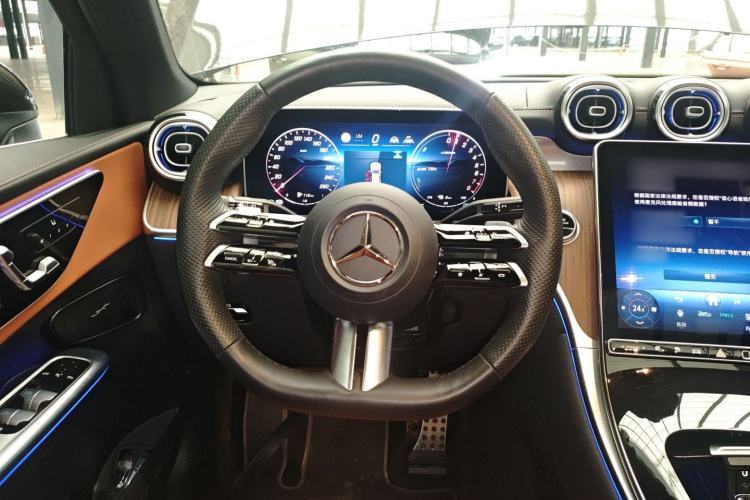Used Mercedes-Benz GLC New Energy 2025 350 e L 4MATIC Collector's Edition Steering Wheel