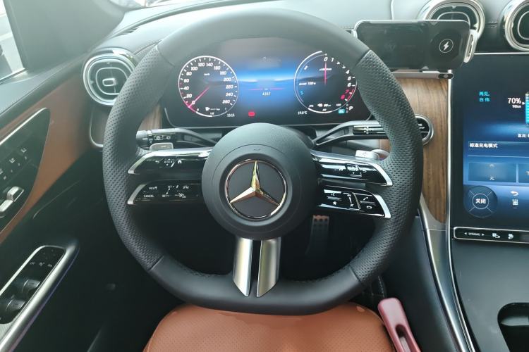 Used Mercedes-Benz GLC New Energy 2025 350 e L 4MATIC Collector's Edition Steering Wheel