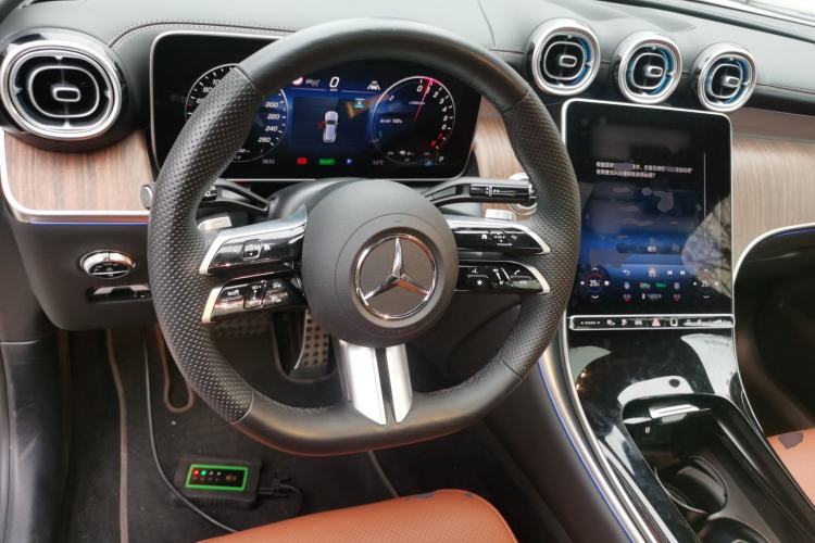 Used Mercedes-Benz GLC New Energy 2025 350 e L 4MATIC Collector's Edition Steering Wheel