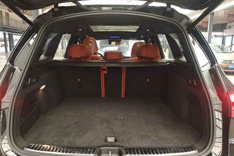 Used Mercedes-Benz GLC New Energy 2025 350 e L 4MATIC Collector's Edition Trunk