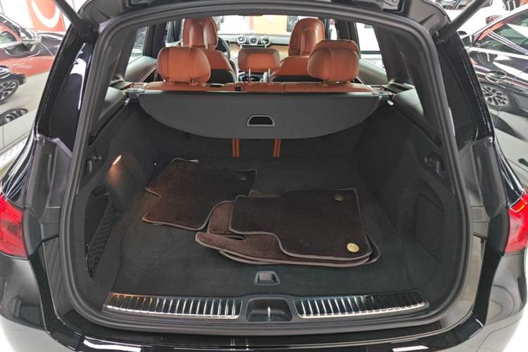 Used Mercedes-Benz GLC New Energy 2025 350 e L 4MATIC Collector's Edition Trunk