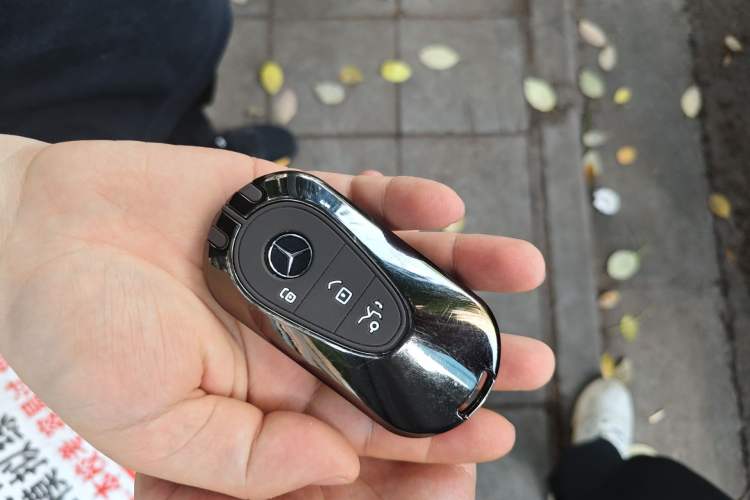 Used Mercedes-Benz GLC New Energy 2025 350 e L 4MATIC Collector's Edition Vehicle Key