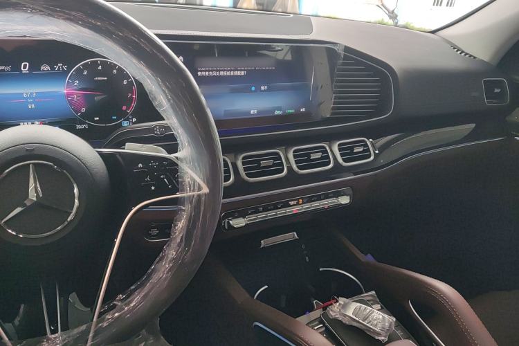 Used Mercedes-Benz GLE 2025-Year Restyled GLE 350 4MATIC Fashion Edition Center Console