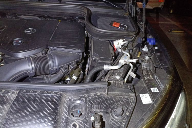 Used Mercedes-Benz GLE 2025 GLE 350 4MATIC Stylish Model Engine Bay Left