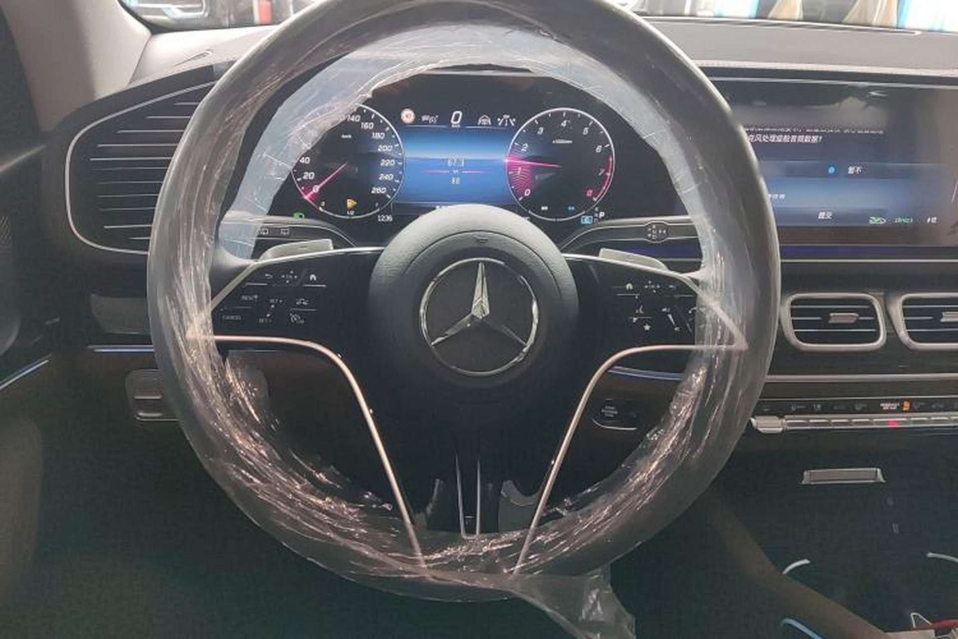 Used Mercedes-Benz GLE 2025-Year Restyled GLE 350 4MATIC Fashion Edition Steering Wheel