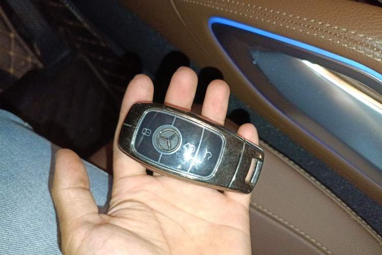 Used Mercedes-Benz GLE 2025 GLE 350 4MATIC Stylish Model Vehicle Key