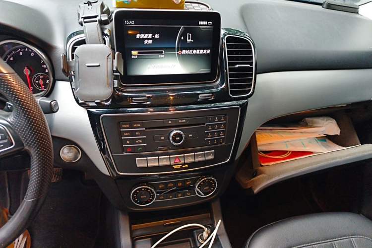 Used Mercedes-Benz GLE 2015 GLE 320 4MATIC Audio And AC Panel
