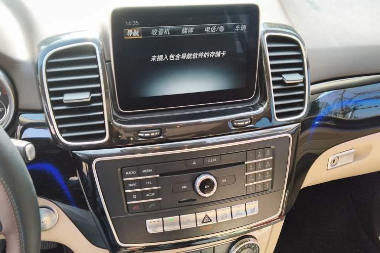 Used Mercedes-Benz GLE 2015 GLE 320 4MATIC Audio And AC Panel