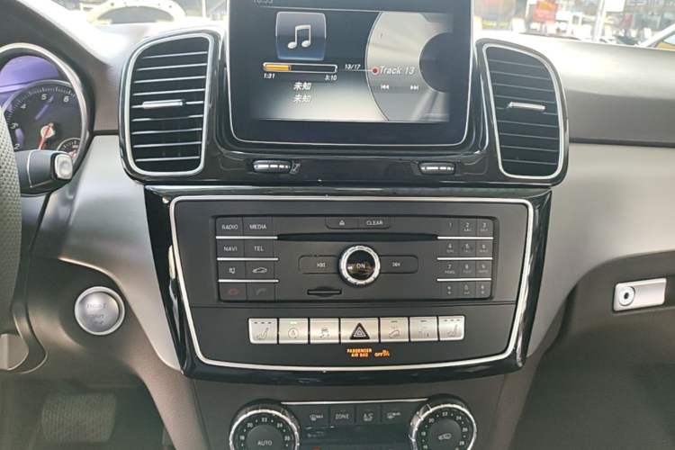 Used Mercedes-Benz GLE 2015 GLE 320 4MATIC Audio And AC Panel