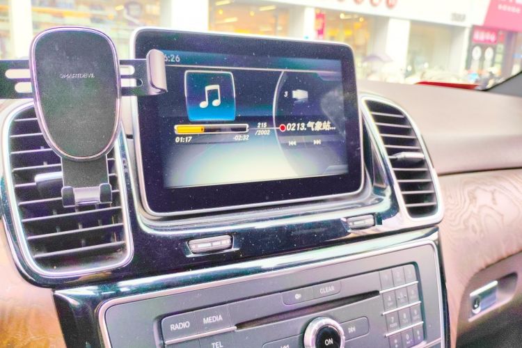 Used Mercedes-Benz GLE 2015 GLE 400 4MATIC Audio And AC Panel
