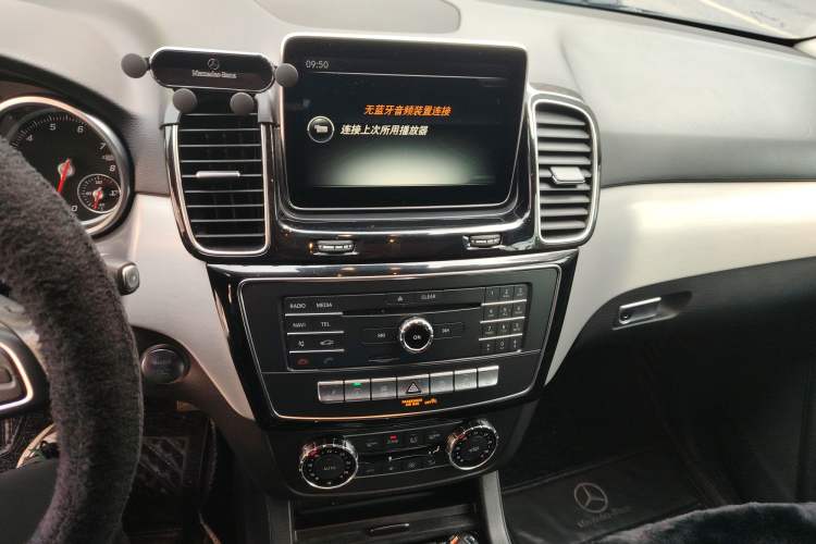 Used Mercedes-Benz GLE 2015 GLE 320 4MATIC Audio And AC Panel