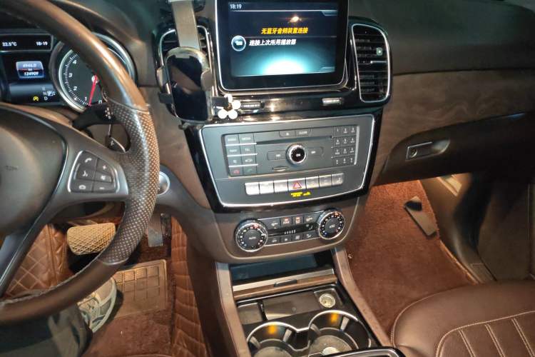 Used Mercedes-Benz GLE 2015 GLE 320 4MATIC Audio And AC Panel