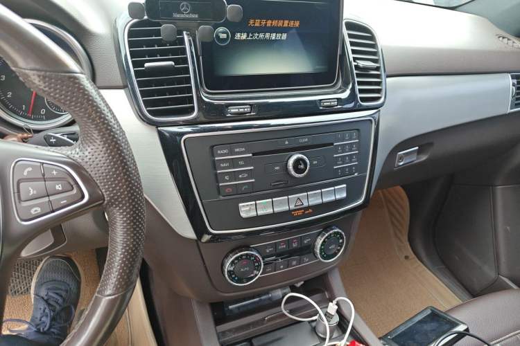 Used Mercedes-Benz GLE 2015 GLE 320 4MATIC Audio And AC Panel