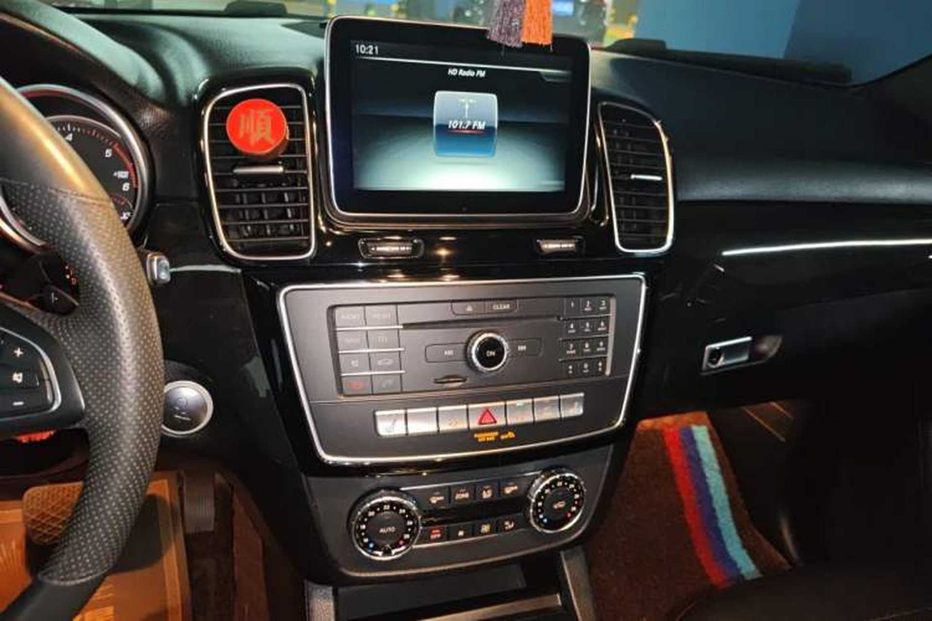 Used Mercedes-Benz GLE  Audio And AC Panel