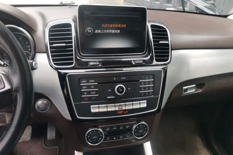 Used Mercedes-Benz GLE 2015 GLE 320 4MATIC Audio And AC Panel