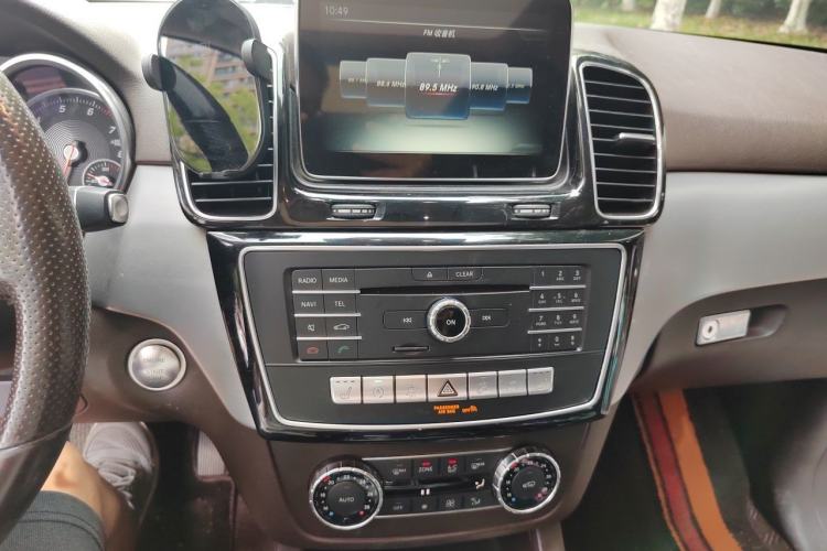 Used Mercedes-Benz GLE 2015 GLE 320 4MATIC Audio And AC Panel