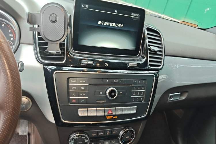 Used Mercedes-Benz GLE 2015 GLE 320 4MATIC Audio And AC Panel