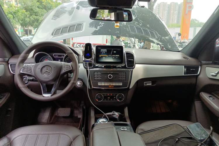 Used Mercedes-Benz GLE 2015 GLE 320 4MATIC Center Console