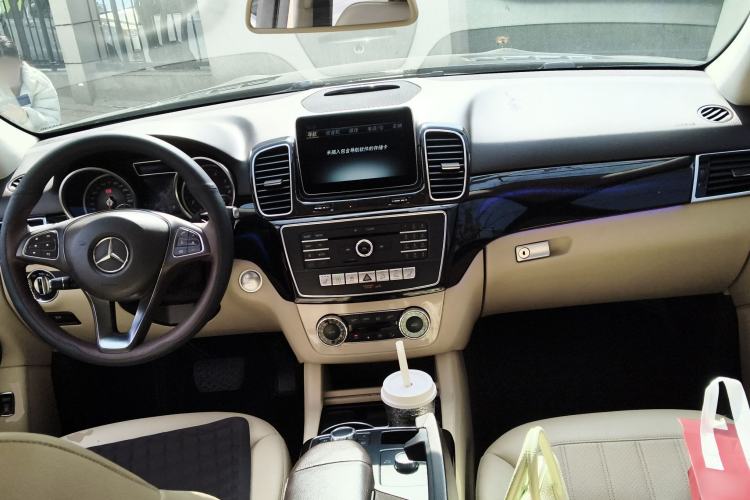 Used Mercedes-Benz GLE 2015 GLE 320 4MATIC Center Console