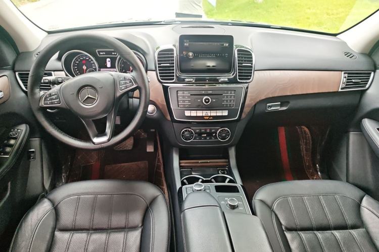 Used Mercedes-Benz GLE 2015 GLE 320 4MATIC Center Console