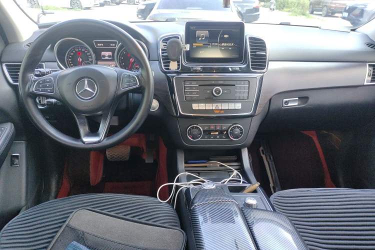 Used Mercedes-Benz GLE 2015 GLE 320 4MATIC Center Console