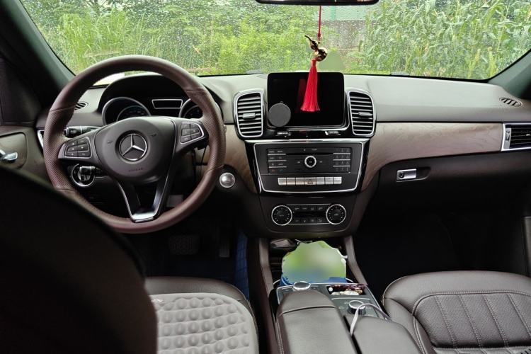 Used Mercedes-Benz GLE 2015 GLE 320 4MATIC Center Console