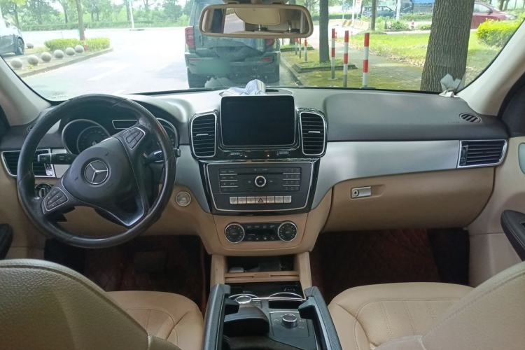 Used Mercedes-Benz GLE 2015 GLE 320 4MATIC Center Console