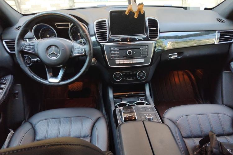 Used Mercedes-Benz GLE 2015 GLE 350 d 4MATIC Center Console